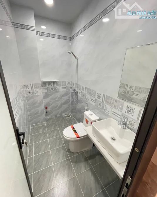 🔥 BÁN GẤP NHÀ 5 TẦNG CÓ THANG MÁY - HẺM 8M HƯƠNG LỘ 2 - CHỈ 8.58 TỶ! - 6