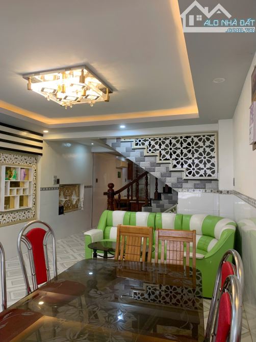 Nhà 1 trệt 4 lầu mặt tiền đường Lý Hồng Thanh - 6
