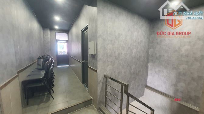 Cho thuê nhà góc 2 mặt tiền đường Hà Huy Giáp ngay vòng xoay Biên Hùng - 6