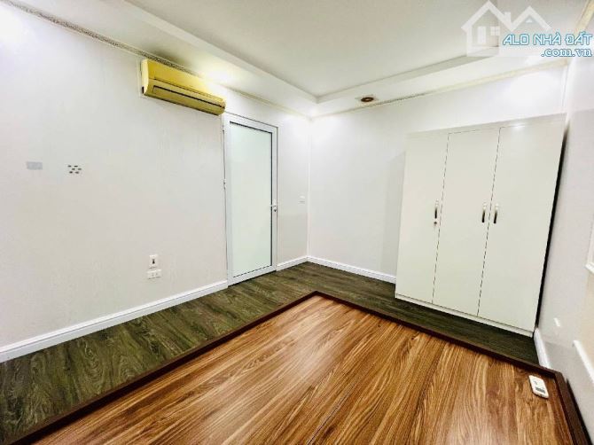 Bán nhà tập thể tầng 1 phố Hoàng Ngọc Phách - Láng Hạ sử dụng 85m2 giá 5,05tỷ(có TL) - 6