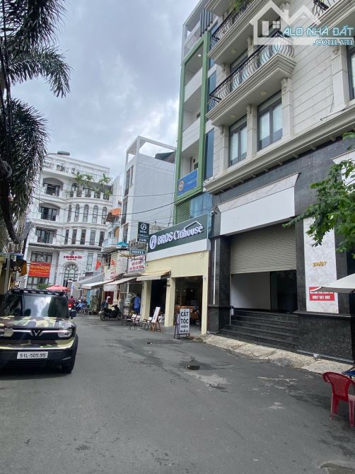 Bán đất Mặt tiền đường Nguyễn Trãi, Q1, 100m2, 6x16m, đường nhựa Ô TÔ 8m thông, TN 21triệu - 6