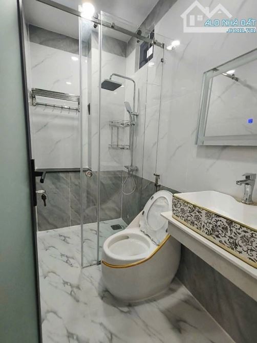 NHÀ 5 TẦNG MỚI XÂY, HẺM 413 LÊ VĂN QUỚI, DT 4X15M, 6PN, HẺM XE TẢI, TẶNG NỘI THẤT - 7