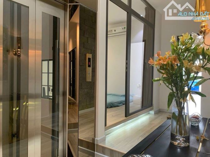 CHDV 125m2 x 7 tầng - 120tr - HXH Bùi Thị Xuân gần sân bay - 7