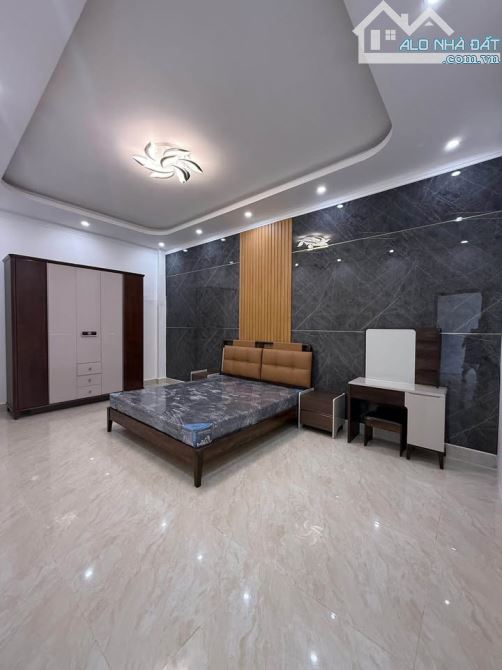 🌿 Bán Nhà Mới 96%  Trung Tâm TP. Đà Lạt, 4 phòng ngủ, 4 nhà vệ sinh, Hồ Xuân Hương 1.5km - 7