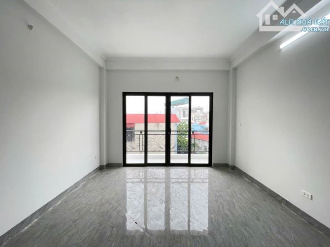 Bán nhà phố Chu Huy Mân, 62m2- 4 tầng- mt4m- 9 tỷ hơn, gần ô tô, Nguyễn Văn Linh - 7
