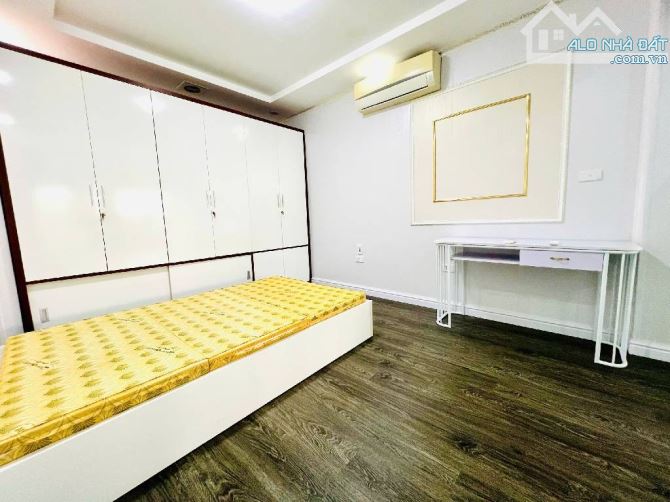 Bán nhà tập thể tầng 1 phố Hoàng Ngọc Phách - Láng Hạ sử dụng 85m2 giá 5,05tỷ(có TL) - 7