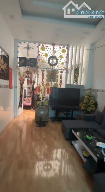 Bán nhà hẻm 535 Thống Nhất dài tới 28m 118m2 ngang 4.2m KD buôn bán gần trường 8.9 tỷ - 8