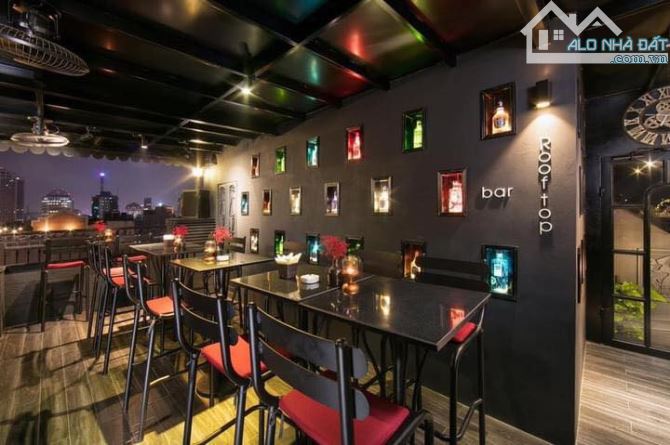 Chủ vay NH 100 Tỷ - Khách sạn MP Nguyễn Thái Học 220m2 MT 8m, 209 Tỷ - doanh thu 26 Tỷ/n - 9