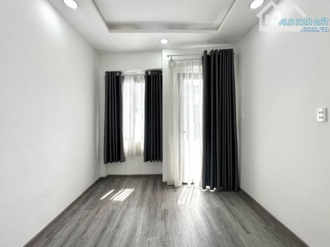 Bán nhà đường 3/2 Q11, 4x12m, 5 tầng, HXH thông, sổ A4, có thể cho người NN thuê - 8.4tỷ - 9