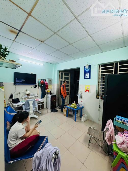 Nhà HXH Ni Sư Huỳnh Liên_ P10, Tân Bình. DT 56m2. 2 tầng. Ngang 4m nở hậu. Giá 5.6 tỷ. - 9