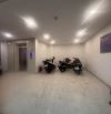 Bán nhà Đê La Thành, gần phố, 7 tầng thang máy, dòng tiền 60tr/tháng, 50m2, giá 14.9 tỷ
