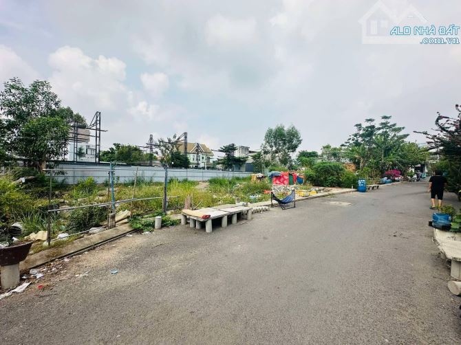 🏡 BÁN LÔ ĐẤT ĐẸP NGAY CẠNH VINHOMES NGUYỄN XIỂN – 82.2M² – ĐƯỜNG 6M – LONG THẠNH MỸ