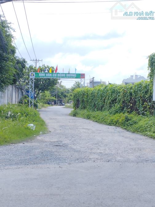 Lô đất Biệt thự KDC Đông dương, đường Bưng Ông Thoàn, Phú Hữu DT 220m2, giá 28.5tr/m2 - 2
