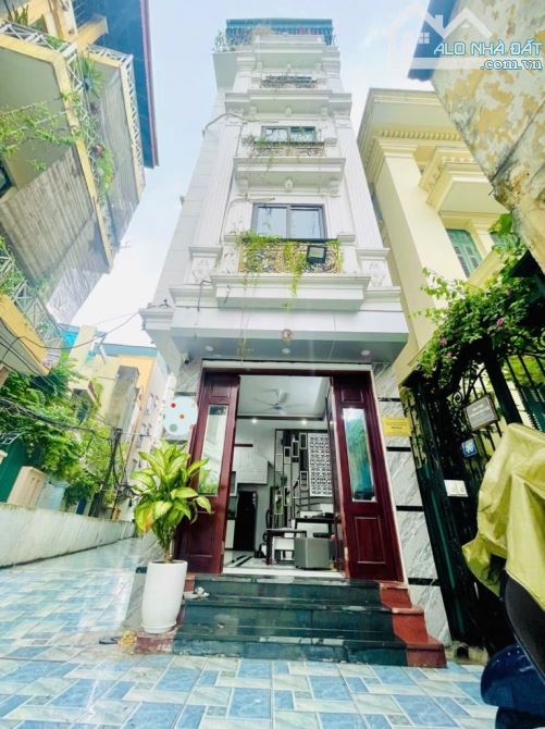 BÁN NHÀ NGÕ NGÁCH RỘNG ,37M², 5 TẦNG, LÔ GÓC 3 MẶT THOÁNG 9,2TỶ