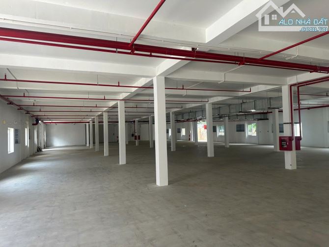 Cho thuê kho xưởng QL6 Hà Đông 1500m2.