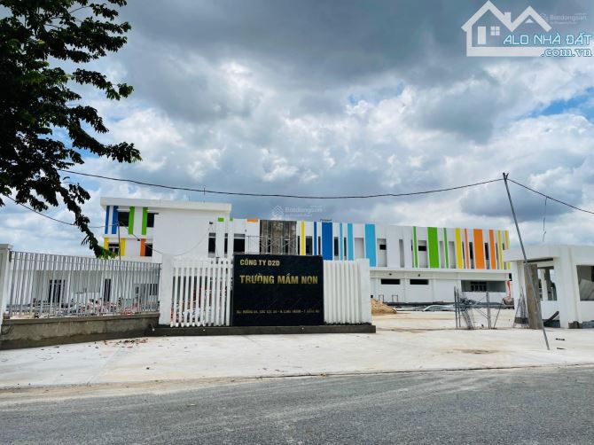 Nằm ngay trong KDC D2D Giá chỉ 2tỷ5 - Sát Chợ LỘC AN, gần Trường học, Trên trục đường DT76 - 3
