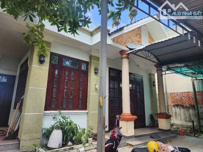 XTT12 bán nhà vườn ngang 15m đường nhựa ô tô né nhau gần Dương Công Khi giá 10,5ty