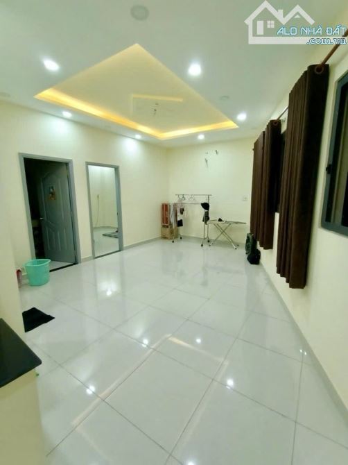 Ngang Khủng 7m - 4 Tầng - 6PN - Hồng Bàng - Diện Tích 68m2/Sàn - Hoàn Công Đủ - 5,79Tỷ TL