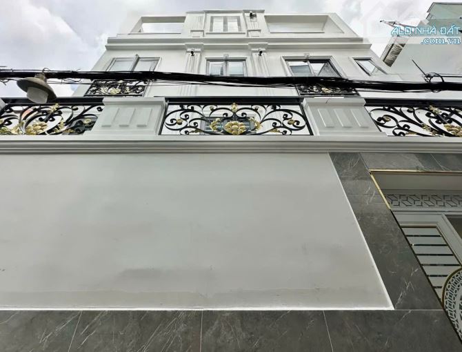 BÁN NHÀ FULL NỘI THẤT GẦN HXH ĐOÀN THỊ ĐIỂM - PN - NGANG KHỦNG 8.6M 4 TẦNG. CHỈ 8.6 TTR