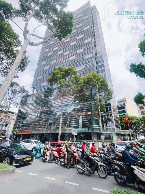 5.8 Tỷ -QUẬN 1 - TRẦN ĐÌNH XU- 5 TẦNG BTCT KIÊN CỐ - MỚI ĐẸP XÁCH VALI VÀO Ở NGAY