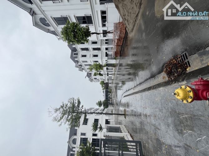 BIỆT THỰ LIỀN  KỀ  TÂY NAM MỄ TRÌ  - KHU ĐÔ THỊ PHÁT TRIỂN ĐỒNG BỘ VÀ ĐẲNG CẤP NHẤT