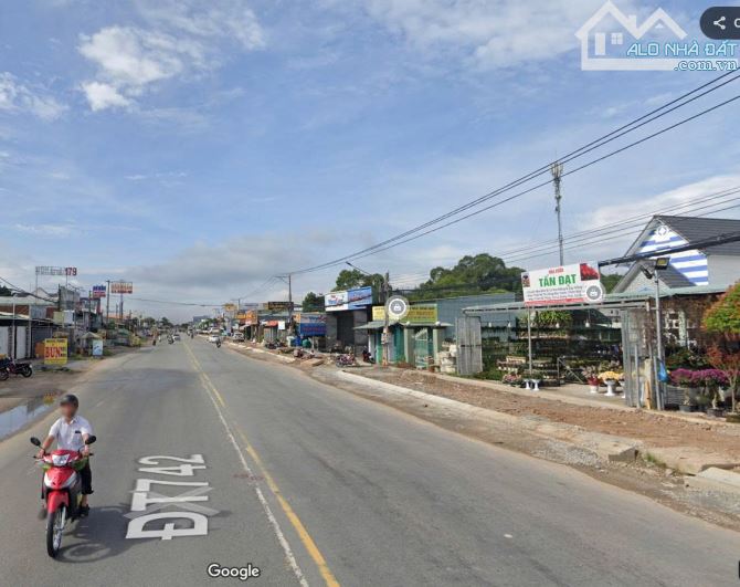 BÁN ĐẤT MT HUỲNH VĂN LŨY Diện tích: 14.2 x 61m, nở hậu 18.8m Tổng diện tích: 1.046m²