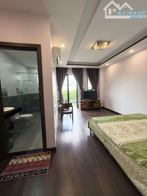 Bán nhà 3 tầng đường số 14 KĐT Hà Quang 2, Nha Trang. Có thang máy