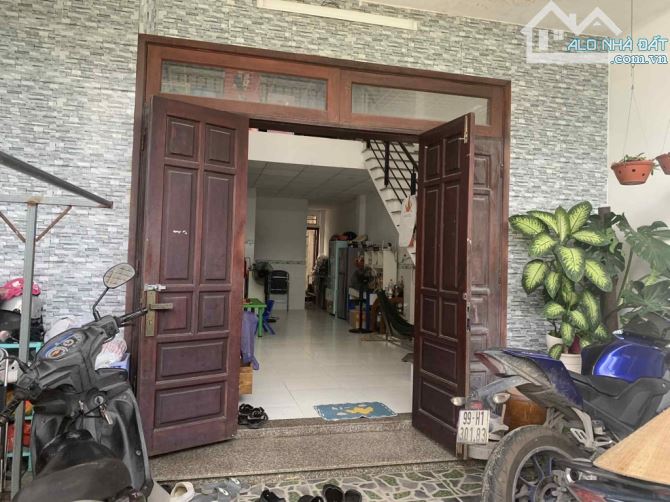 4.6 Tỷ- 80M²- Nhà Trệt Lửng- HXH- gần Khu Công Nghệ Cao Q9