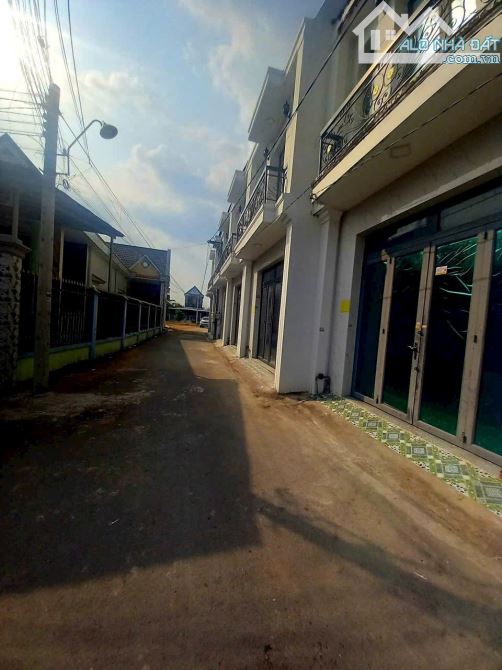 CHỦ CẮT LỖ 500 TRIỆU BÁN GẤP CĂN NHÀ TRONG KHU DÂN CƯ VẠN AN TRỌN GÓI 1 TỶ 350