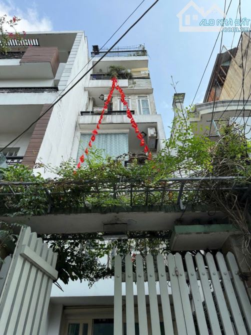 Bán nhà Mặt tiền đường số 4 Quận Gò Vấp dt 3.5x18 3 lầu giá 9.5 tỷ