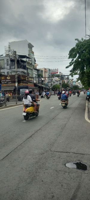 2 MẶT TIỀN KD Bà Hom - 3,5 x 9,5M – 7.4 TỶ - Gần Chợ Phú Lâm