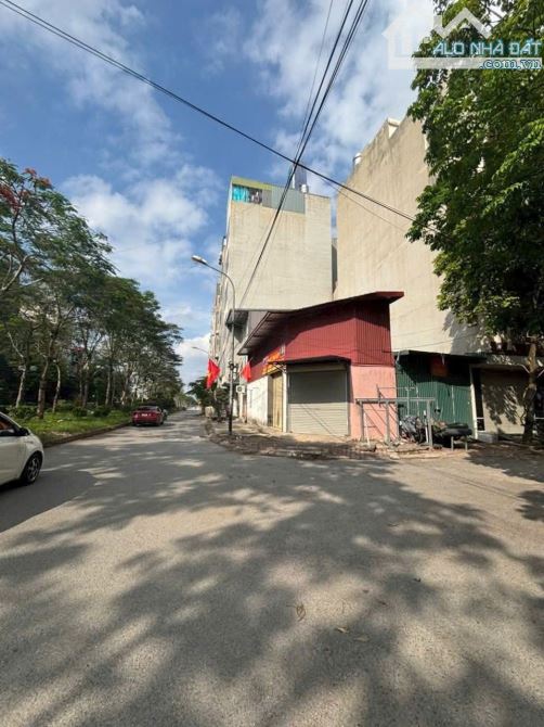Hiếm! Dương Nội, Hà Đông DT 50m2, MT 4m, ô tô tránh, vỉa hè, KD, nhỉnh 12 tỷ