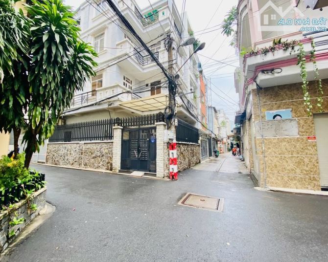 CHỈ 18.5 TỶ! NHÀ VIP 4 TẦNG THANG MÁY, 5X17, FULL NỘI THẤT CAO CẤP ĐƯỜNG C1, TÂN BÌNH