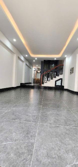 BÁN NHÀ MỚI BỒ ĐỀ – TRUNG TÂM – NỘI THẤT CAO CẤP - GARA Ô TÔ - Ở NGAY – 71M2 CHỈ 22,9 TỶ
