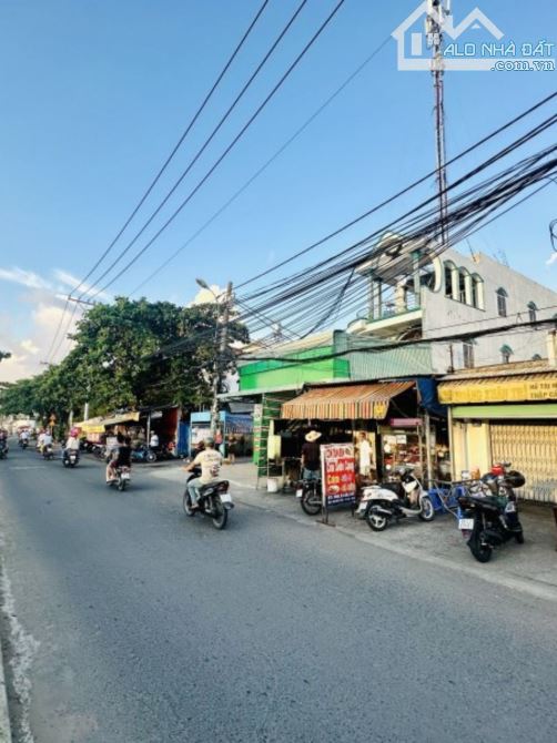 Bán nhà đường Mễ Cốc, Q.8, P.15. DT 152m2, 2 tầng, 2PN, sổ đỏ. Giá 6.9 tỷ.