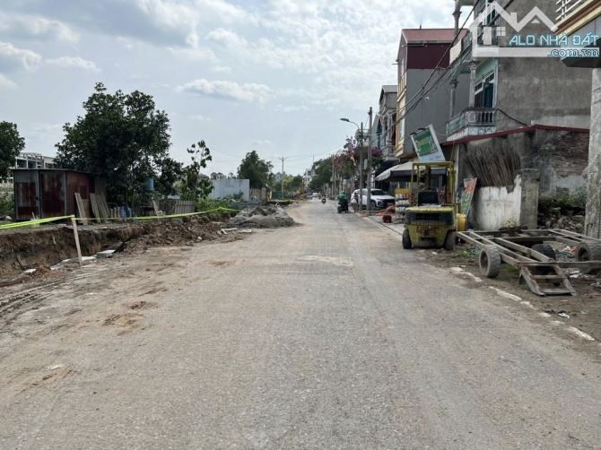 CẦN BÁN NHÀ 3 TẦNG ĐẸP TẠI THÔN ĐOÀI – NAM HỒNG – ĐÔNG ANH – HÀ NỘI