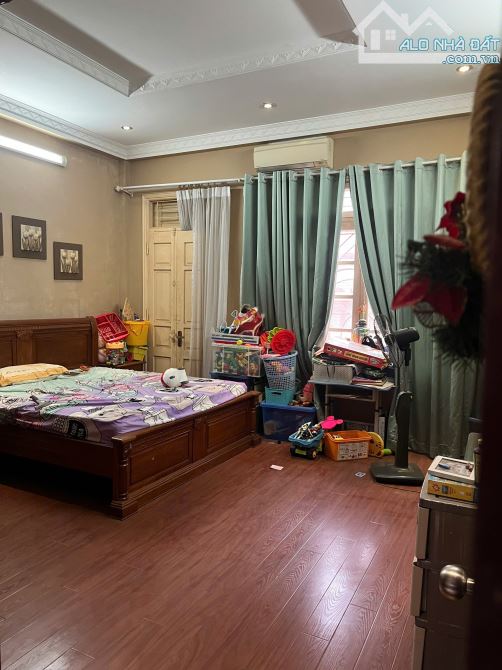 Đội Cấn 70m2x5T MT5m2 oto đỗ cửa đủ nội thất chuyển giữ theo nhu cầu giá cực rẻ chỉ 16tr