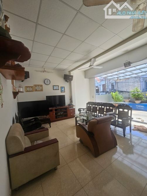 BÁN NHÀ HXT Vườn Lài, Tân Phú 2 tầng 132m2(6x22). Tiện xây CHDV. Giá chỉ 13,95 tỷ.
