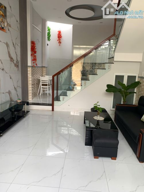 Nhà 2 tầng đường Tân Lập 1, Hiệp Phú, Quận 9. Hẻm xe hơi. 5,3tỷ / 50m2