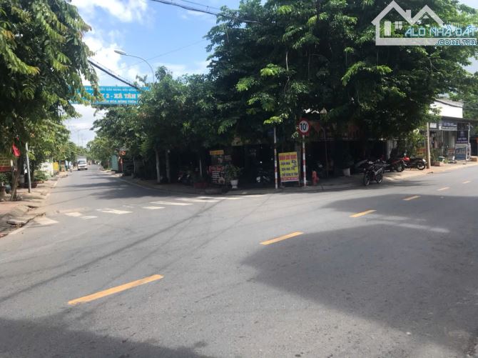CHỈ 16TR/M2. LÔ ĐẤT 555M2 HXT. VỊ TRÍ ĐẸP CÁCH 50M RA MT TÂN HIỆP 4. SHR FULL THỔ
