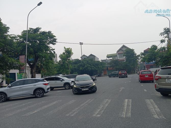 Siêu Phẩm Bán đất lô góc 186m² tại KĐT Cổ Dương – Vị trí vàng, tiện ích đầy đủ!