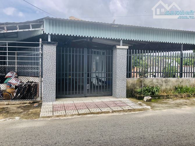 Bán đất tặng căn nhà Phước Hải- ra biển 5p Diện tích 830m2-ngang 40m mặt tiền nhựa,