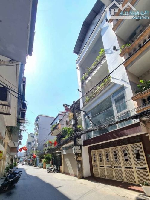 Nhà Phân Lô 54m2 4 tầng 17.5 tỷ Phố Vũ Hữu- Quận Thanh Xuân. 100m ra Trục Chính Trung Tâm