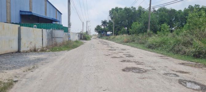 CẦN BÁN NHÀ XƯỞNG    THUỘC  BIÊN HÒA ĐỒNG NAI..  LOẠI ĐẤT SKC ĐÃ ĐÓNG THUẾ 1 LẦN