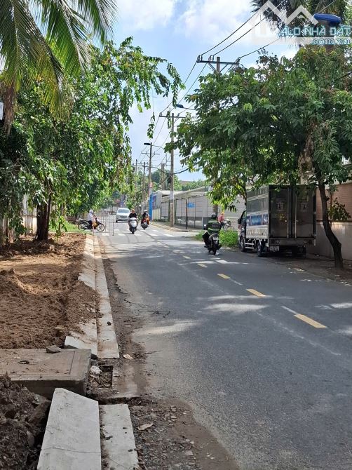 BÁN ĐẤT MẶT TIỀN ĐƯỜNG CÔNG LÝ F. BÌNH THỌ TP. THỦ ĐỨC 120 TỶ 32,8x49,2=1580m