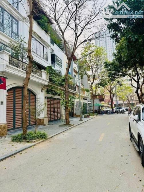 SIÊU PHẨM VĂN PHÚ-HÀ ĐÔNG,P.LÔ Ô TÔ ĐỖ CỬA NGÀY ĐÊM,VỈA HÈ KD ĐỈNH,DT100MX4T,GIÁ 25,5 TỶ