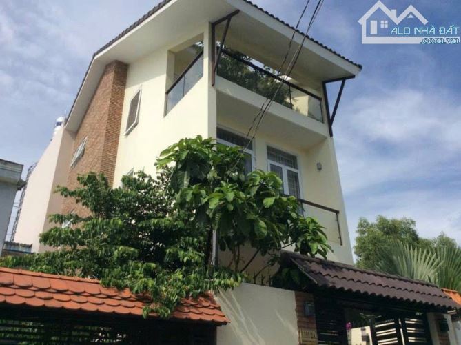 Mặt tiền hẻm xe hơi thông sát đường Lê Văn Lương Phước Kiển, 3 tầng 5x19m chỉ 8.98 tỷ