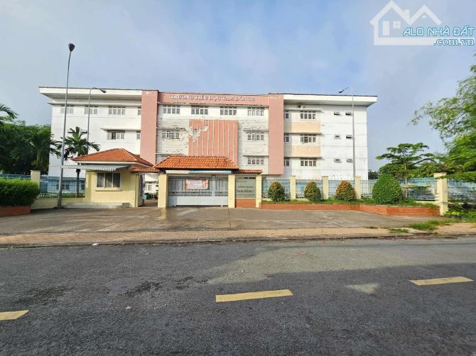 🏆 ĐẤT HÓC MÔN THỚI TAM THÔN ĐƯỜNG NGUYỄN THỊ NGHÉ NGANG 6,2x22=138m2 GIÁ CHỈ 5,2 tỷ Tl