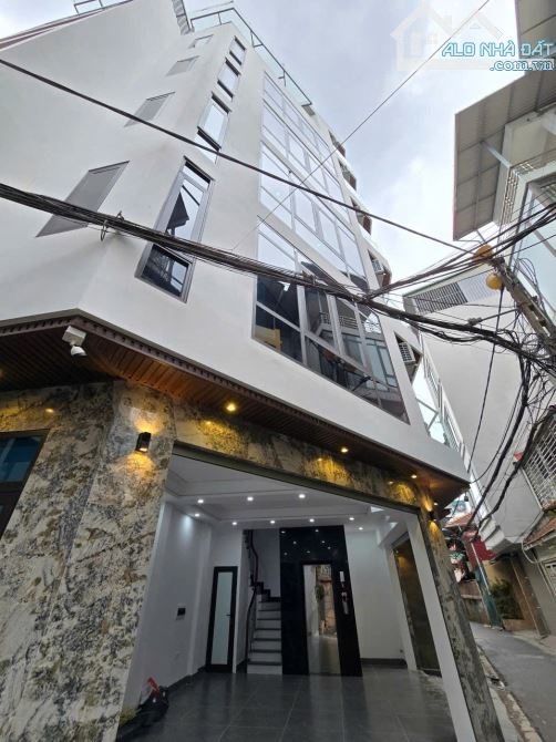 Bán nhà 7 tầng Nguyễn Văn Cừ gara oto, thang máy, full nội thất, 12.9 tỷ