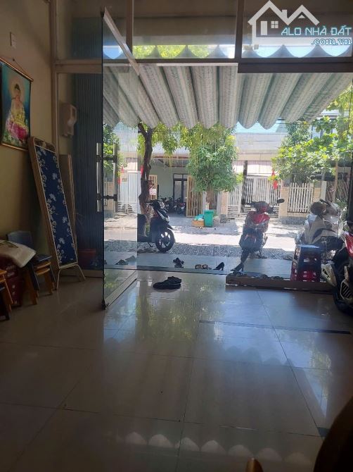 Bán nhà mặt tiền Trần Văn Ơn, Hòa An, Cẩm Lệ, DT 90m2, 3 tầng, giá 5,5 tỷ.
